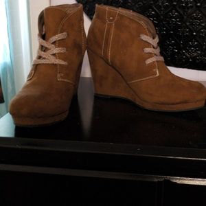 Ankle boots